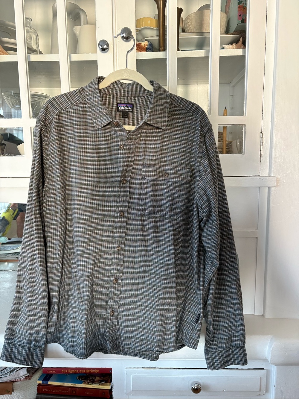 Patagonia Men's Lightweight Fjord Button-Up Shirt - Gray & Brown